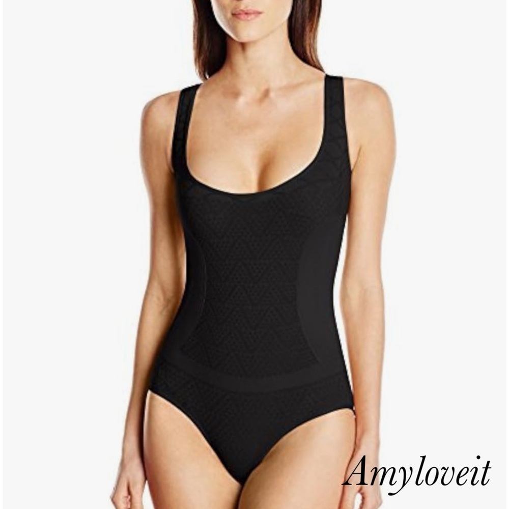 Fix Shapewear By WunderWearSeamless Jacquard Bodysuit